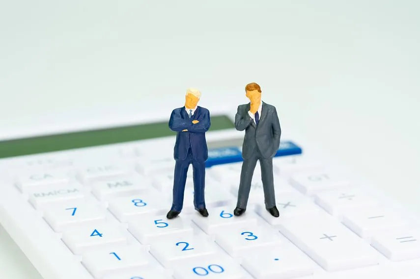 ファクタリングは中小企業におすすめの資金調達方法?メリット・注意点を解説